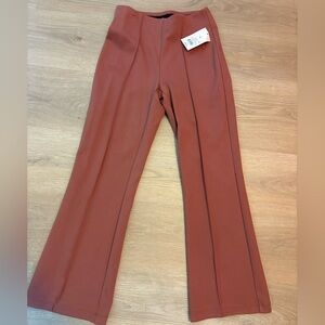 Mauve cropped trousers